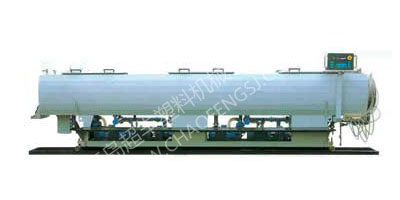 真空定徑機(jī)、牽引裝置、切割裝置